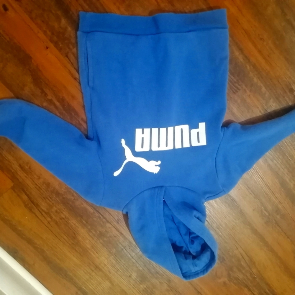 BRIGHT blue BRAND NEW NEVER WORN boys puma sweater size 7